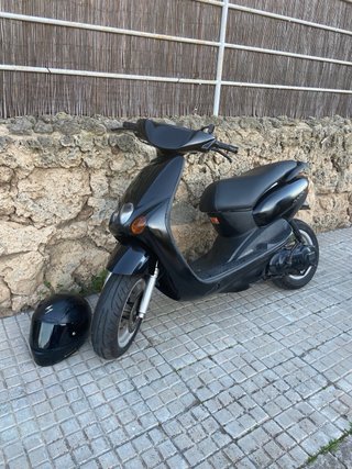 Yamaha Neos 2000 Scooter Negro