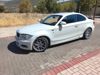 BMW Serie 1 2009 138 mil kilómetros coche