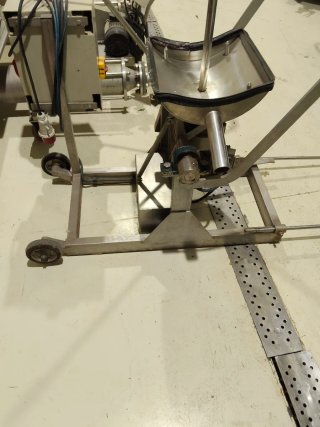 Lavabarricas industrial marca Ekinsa