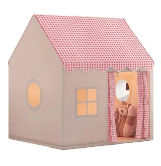 Casa de juegos infantil con cortinas