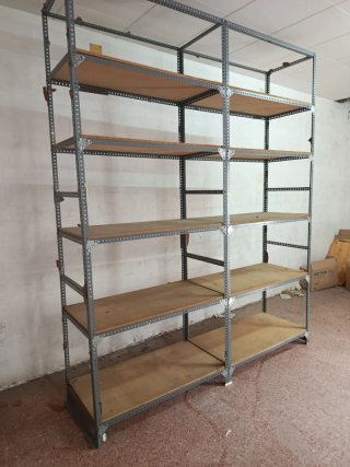 Estanterías metálicas modulares (11 ud.)