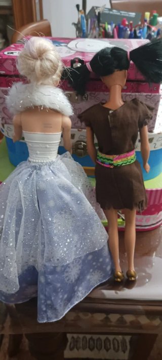 Lote de 4 Muñecas Barbie
