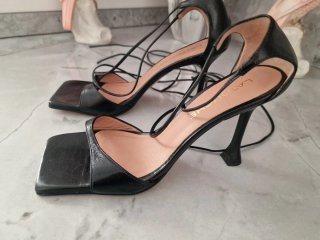 Sandalias tacón Latouche negras