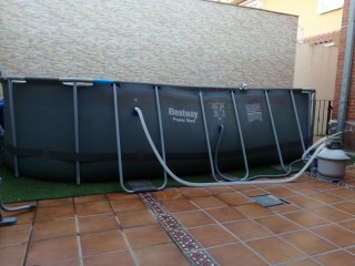 Piscina 5,49x2,74x1,22 para reparar