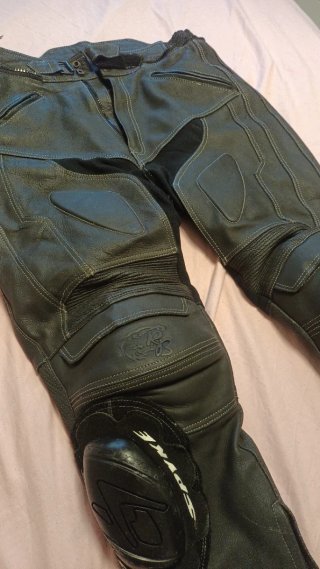 Pantalones de moto de cuero