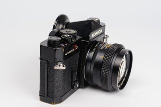 Konica Autoreflex T3 + Hexanon AR 50mm f/1.4
