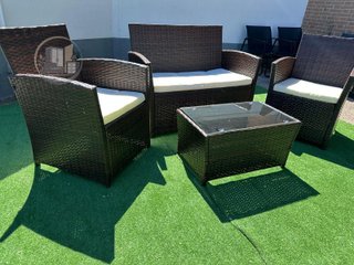 CONJUNTO DE TERRAZA MARRON