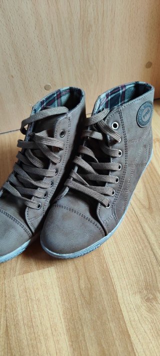 Zapatillas botín casual marrones