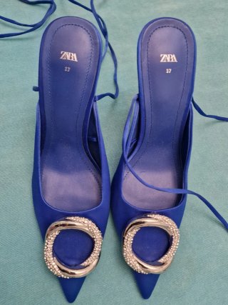 Zapatos Zara tacón azul talla 37
