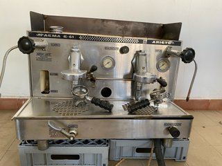 Cafetera profesional vintage Faema E61 Hostelería