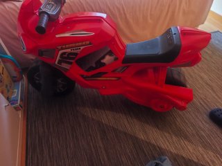 Moto a batería para niños