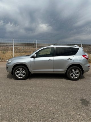 Toyota RAV4 2010