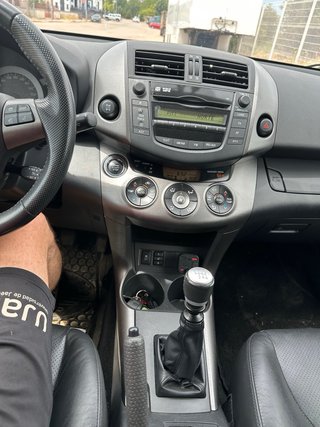 Toyota RAV4 2010