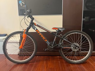 Bicicleta B-PRO 24 Shimano 6v