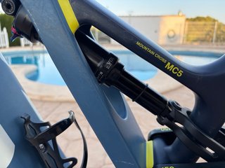 Bicicleta Eléctrica Husqvarna MC5