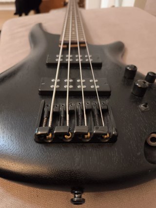 Bajo Eléctrico Ibanez SR300EB Negro