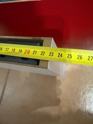 Estantería modular roja y blanca