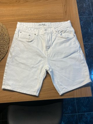 Pantalón corto blanco Zara vaquero