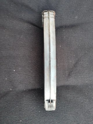 Cargador metálico curvo rifle