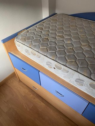 Cama nido con cajones y colchones