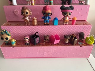 Colección LOL Surprise con casita y accesorios.