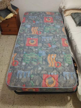 Somier de láminas metálico y madera