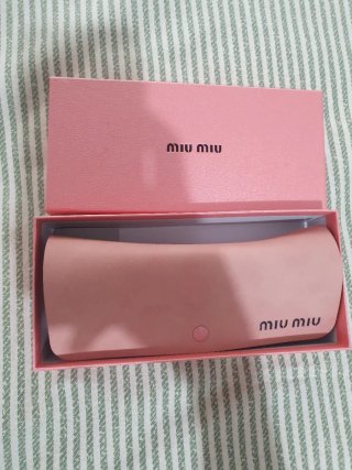 Occhiali da sole Miu Miu