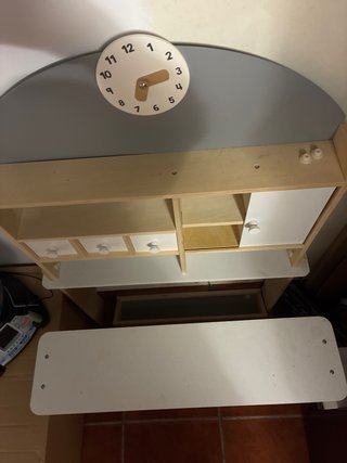 Tienda de Juguete Infantil con Reloj