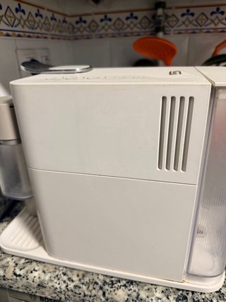 Cafetera Nespresso Lattissima