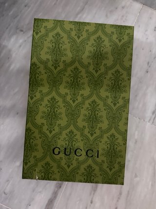 Gorra Gucci Negra con Raya Verde y Roja