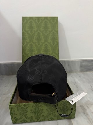Gorra Gucci Negra con Raya Verde y Roja