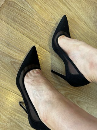 Zapatos de tacón Zara negros con malla