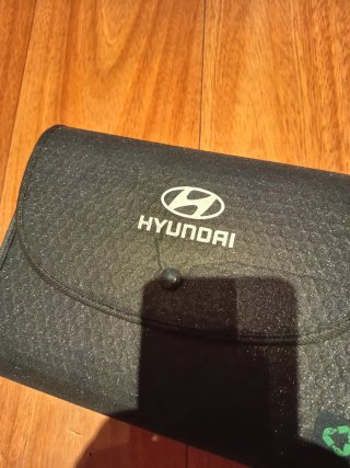 Carpeta portadocumentos Hyundai