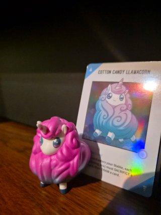 Unstable Unicorns Figura Vinilo + Carta