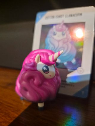 Unstable Unicorns Figura Vinilo + Carta