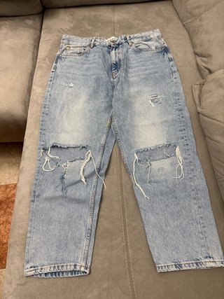Pantalón vaquero hombre desgastado