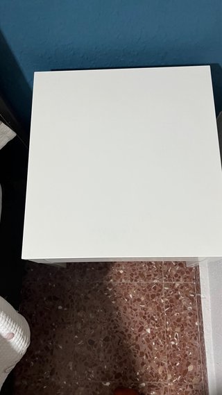Mesita de noche IKEA SELJE blanca