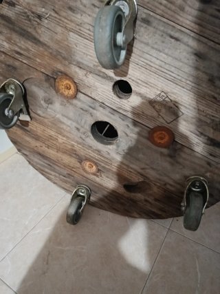Mesa Bobina Madera Exterior con Ruedas