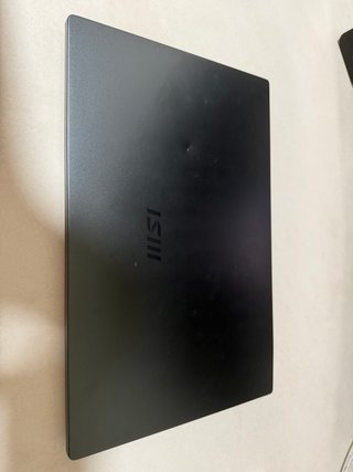 Portátil MSI Modern 15