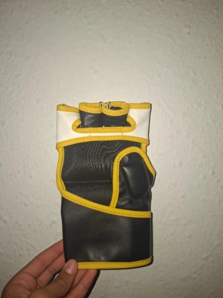 Guantes BITTEN Free Fight MMA Muay Thai.talla M