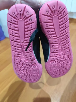 Zapatillas Munich niña negras y rosas n. 33