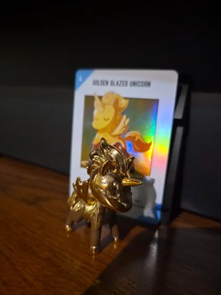 Figura Vinilo Unstable Unicorns + Carta