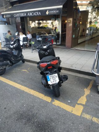 Yamaha XMAX Negra Scooter 125cc