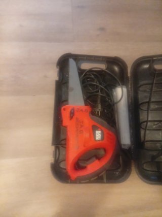 Sierra eléctrica Black & Decker