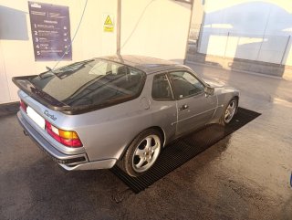 Porsche 944 TURBO