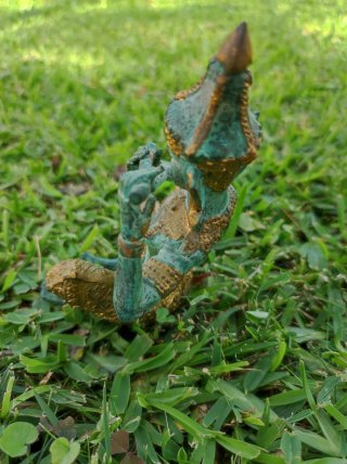 Statua Thailandese Metallo Dorato e Verde