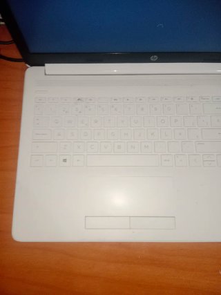 ¡OFERTA! Portátil HP Blanco + Funda + Cargador