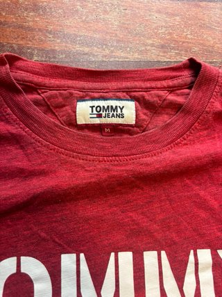 Camiseta Tommy Jeans Roja