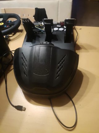 URGE Thrustmaster T300 Ferrari + Extras