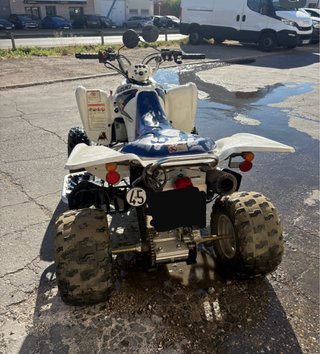 Suzuki LTZ 400 Quad Blanco y Azul